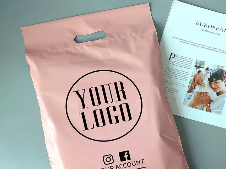 Custom printed polybags for retail packing