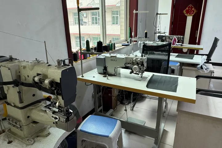 Sample sewing machine close-up